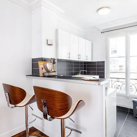 Apartament Guestready - Parisian Experience Near Attractions *